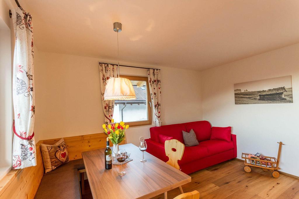 Ferienwohnung Haus Bernard Seis am Schlern Exterior foto