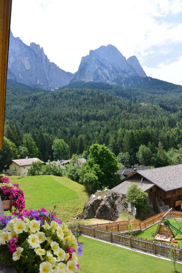 Ferienwohnung Haus Bernard Seis am Schlern Exterior foto