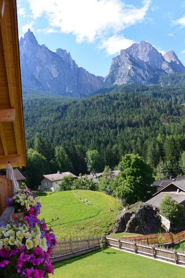 Ferienwohnung Haus Bernard Seis am Schlern Exterior foto